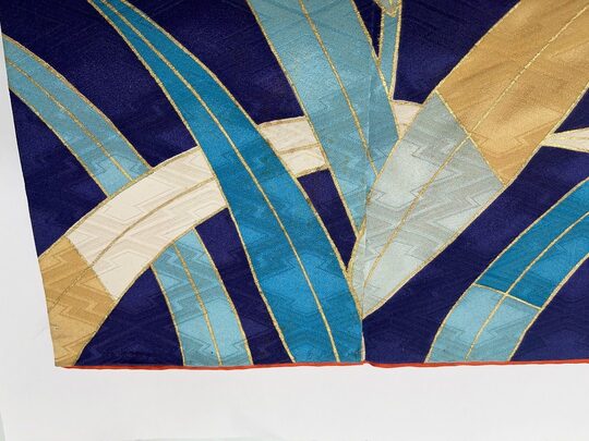 昭和時代の振袖の古いシミ 染み抜き・クリーニング後