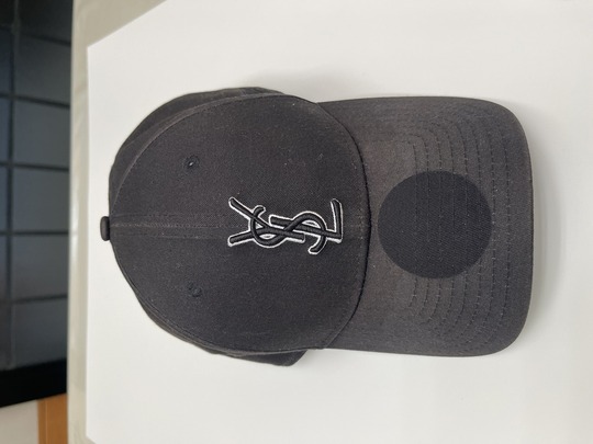 サン・ローランキャップ色褪せ直し 前